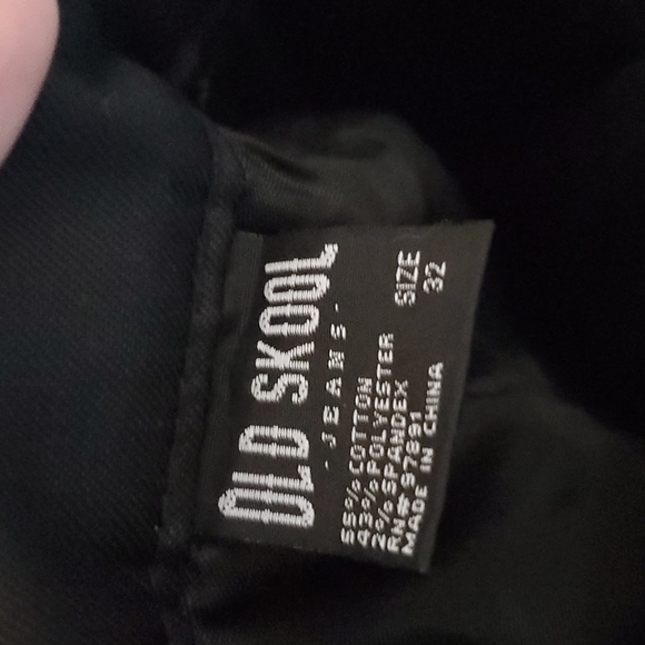 Old Skool Men's black relaxed fit jeans. 32x30 - Picture 4 of 4